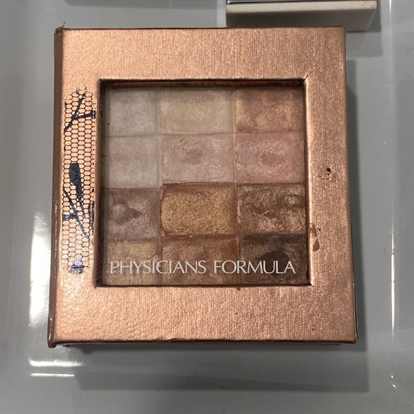 Clinique Eyeshadow Palette - Physician's Formula Nude, Almay Intense, - Picture 5 of 12